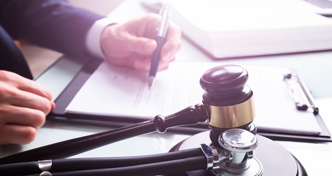 Factors to Consider When Negotiating a Physician Contract: For Surgeons