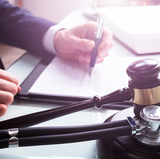 Factors to Consider When Negotiating a Physician Contract: For Surgeons